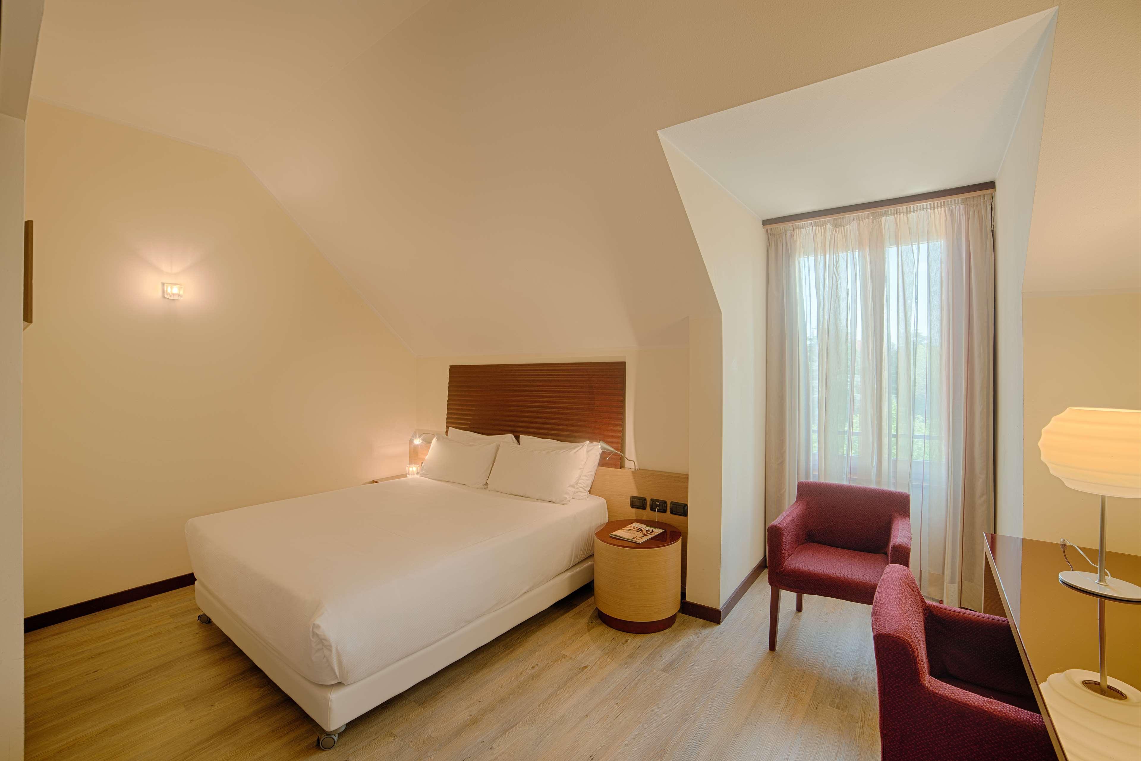 Nh Milano 2 Hotel Segrate Kültér fotó